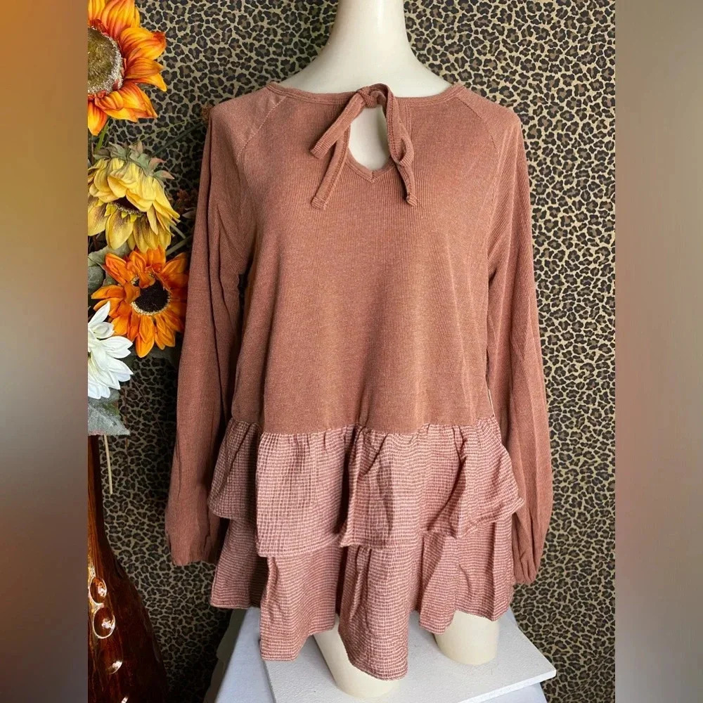🌴3/$30🌴DOE & RAE Cinnamon Striped Keyhole BabyDoll Top NWT